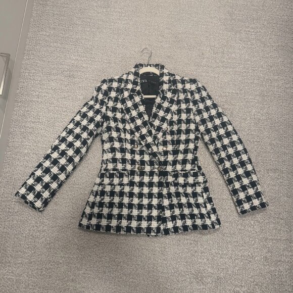 Zara Jackets & Blazers - Zara b&w check tweed blazer - "like new" condition